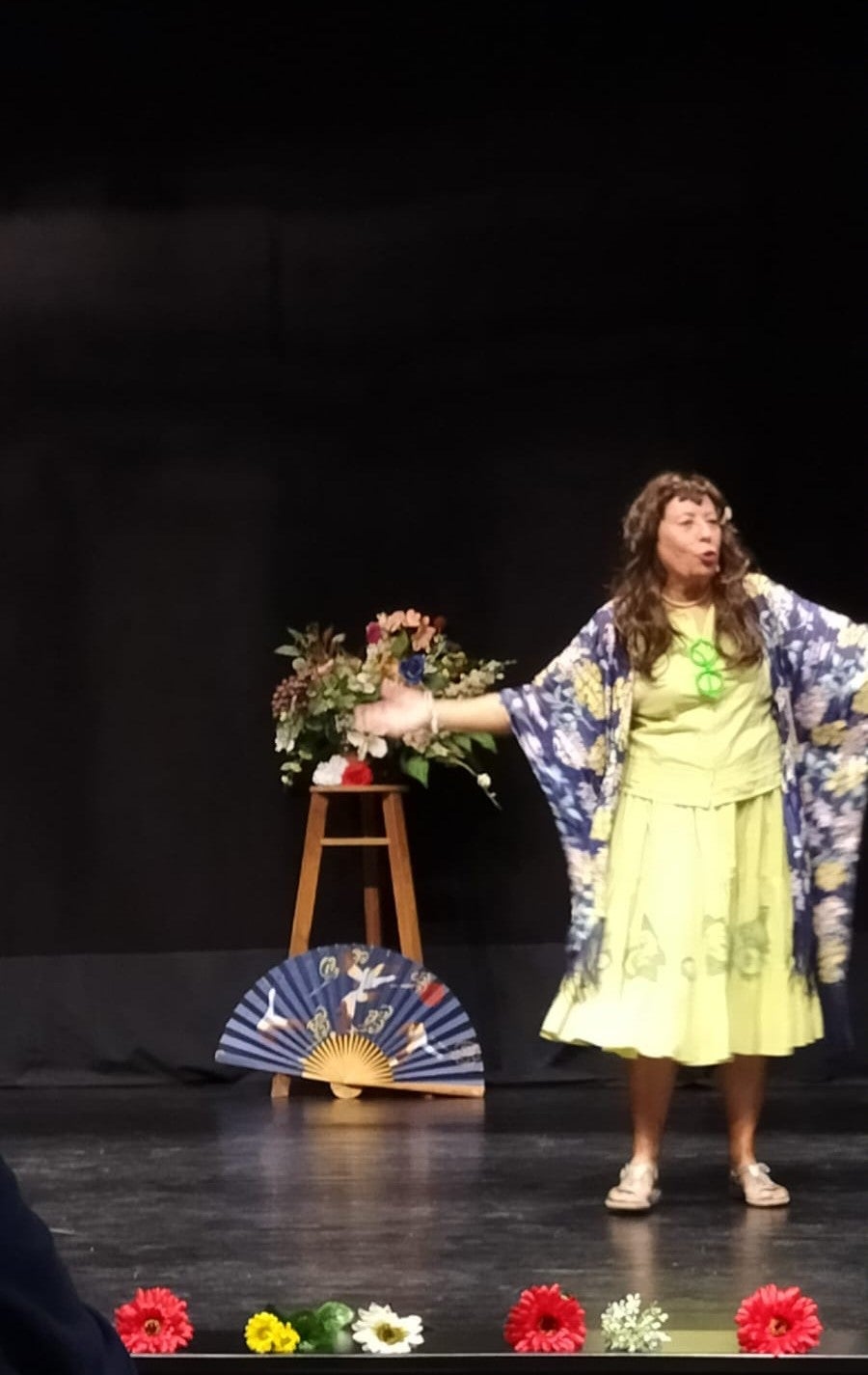 Las artistas del Hogar de Mayores lo dan todo en la Gala Musical 'Fantástica Fiesta'