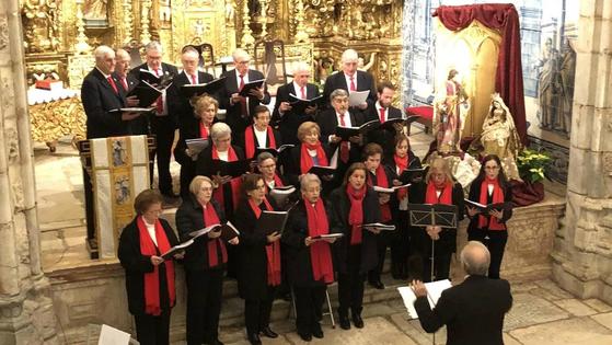 El coro de la Catedral de Badajoz inundó de villancicos y cantos gregorianos la Magdalena