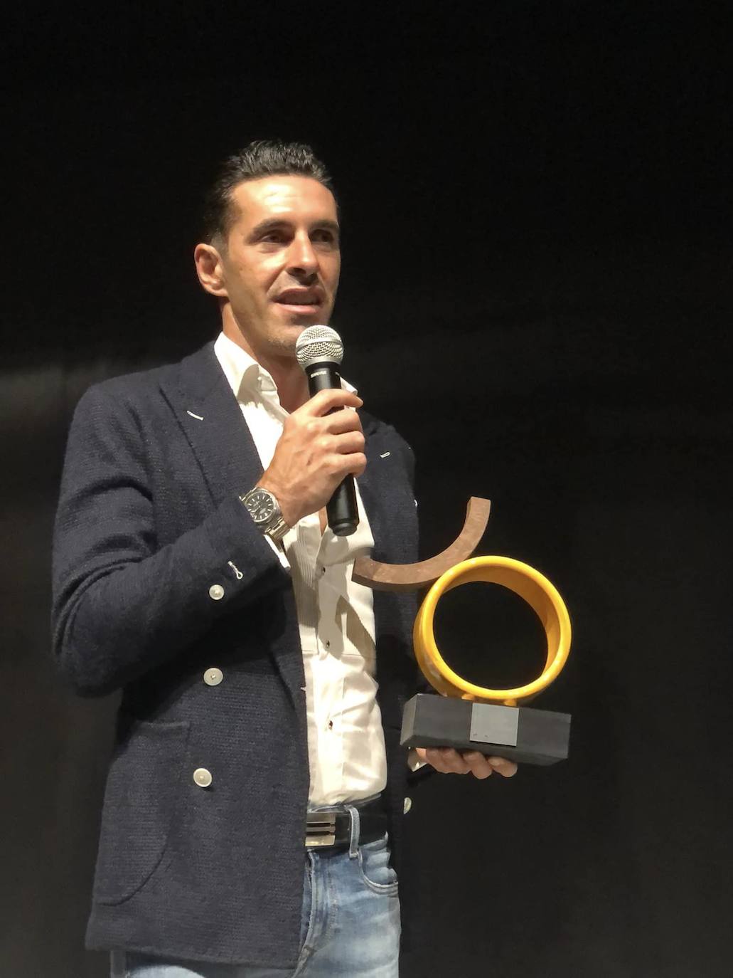 Olivenza inauguró la temporada taurina con un programa de lujo y un lleno hasta la bandera