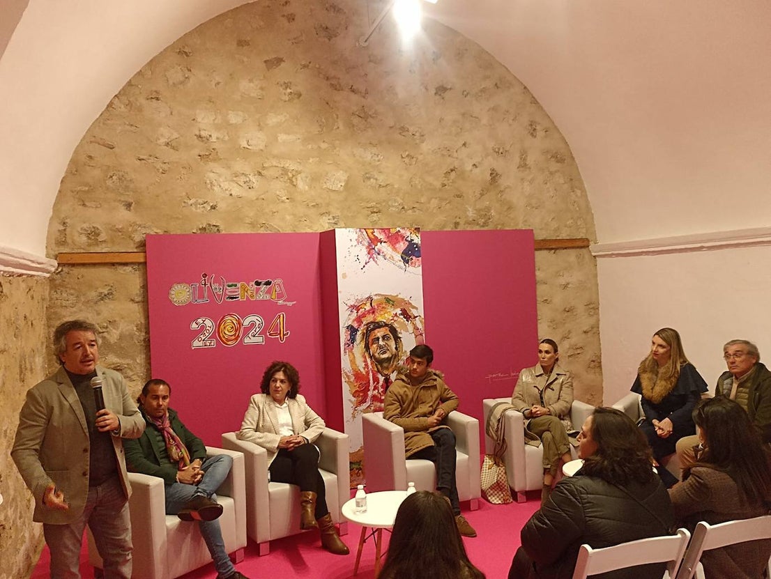 Olivenza inauguró la temporada taurina con un programa de lujo y un lleno hasta la bandera