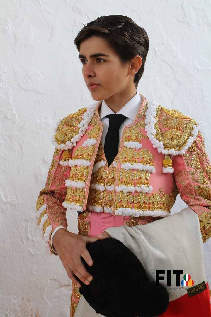 Olivenza volvió a vibrar con los toros a pesar de la lluvia inicial