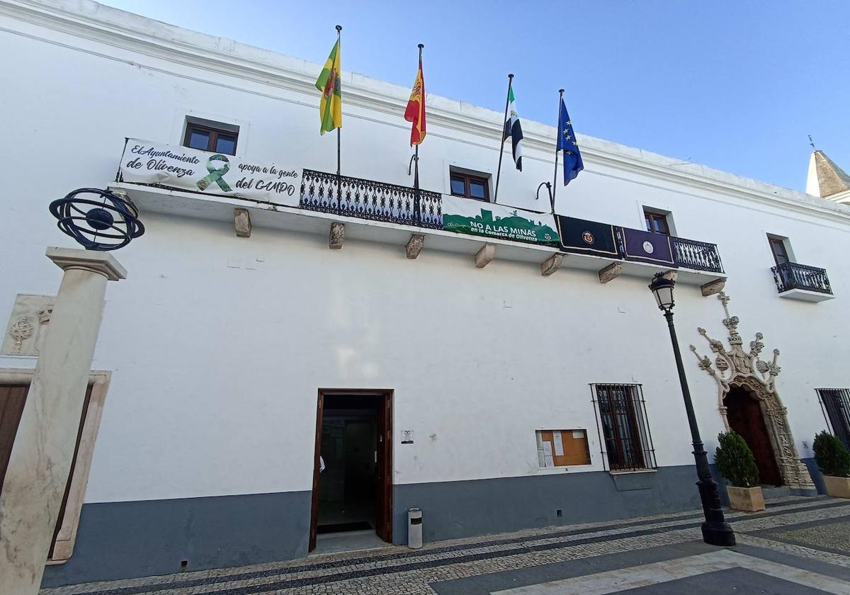 Acceso a la oficina de información y orientación municipal.