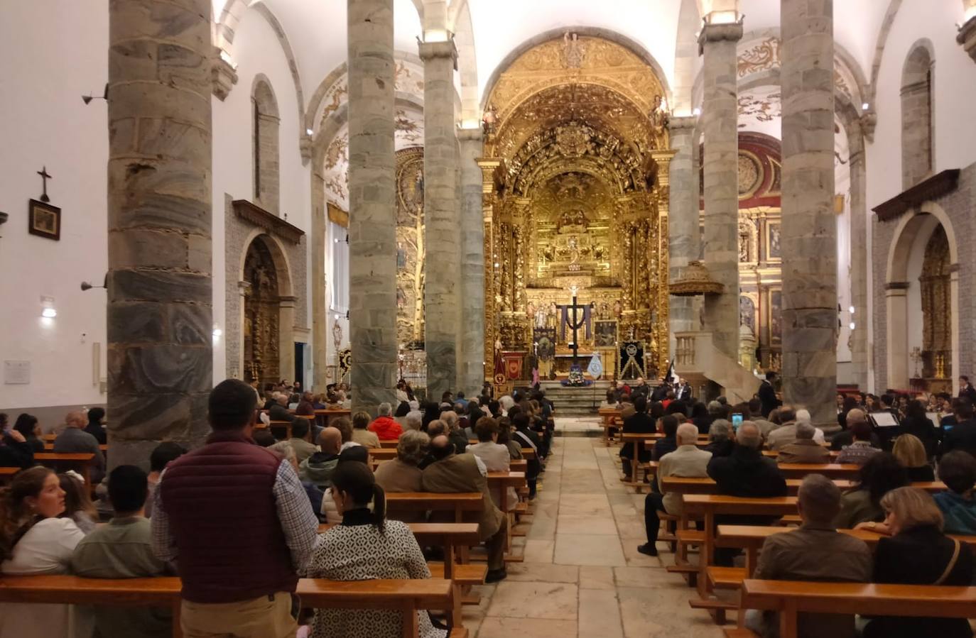 Olivenza arrancó con el pregón una Semana Santa llena de fervor y devoción