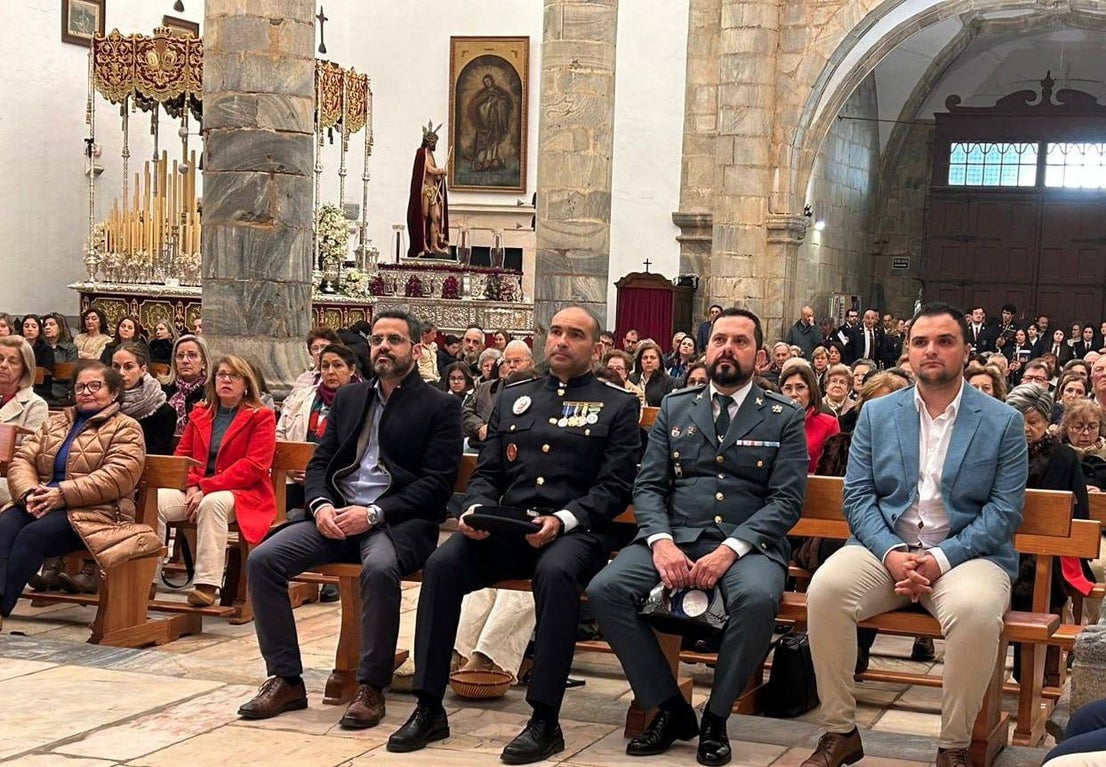 Los actos de la Semana Santa estuvieron supeditados por la lluvia
