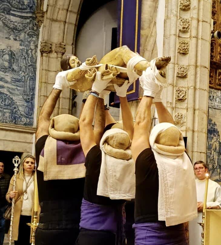 Los actos de la Semana Santa estuvieron supeditados por la lluvia