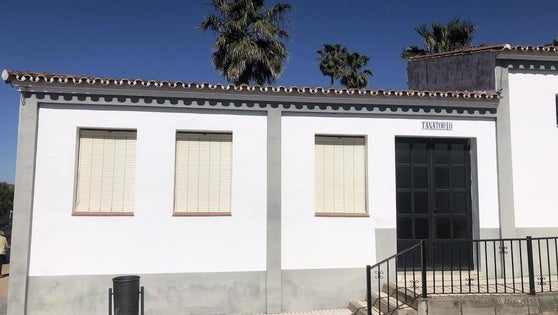 El Consistorio reabre el Tanatorio municipal ubicado en el Cementerio