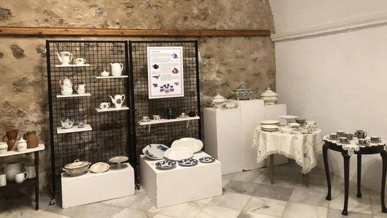 Más de 400 piezas se concentran en la exposición 'Una Mirada a la Cerámica' del Meegs