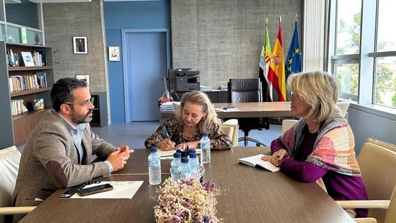 Olivenza requiere a la Junta un aula TEA para el IES Puente Ajuda