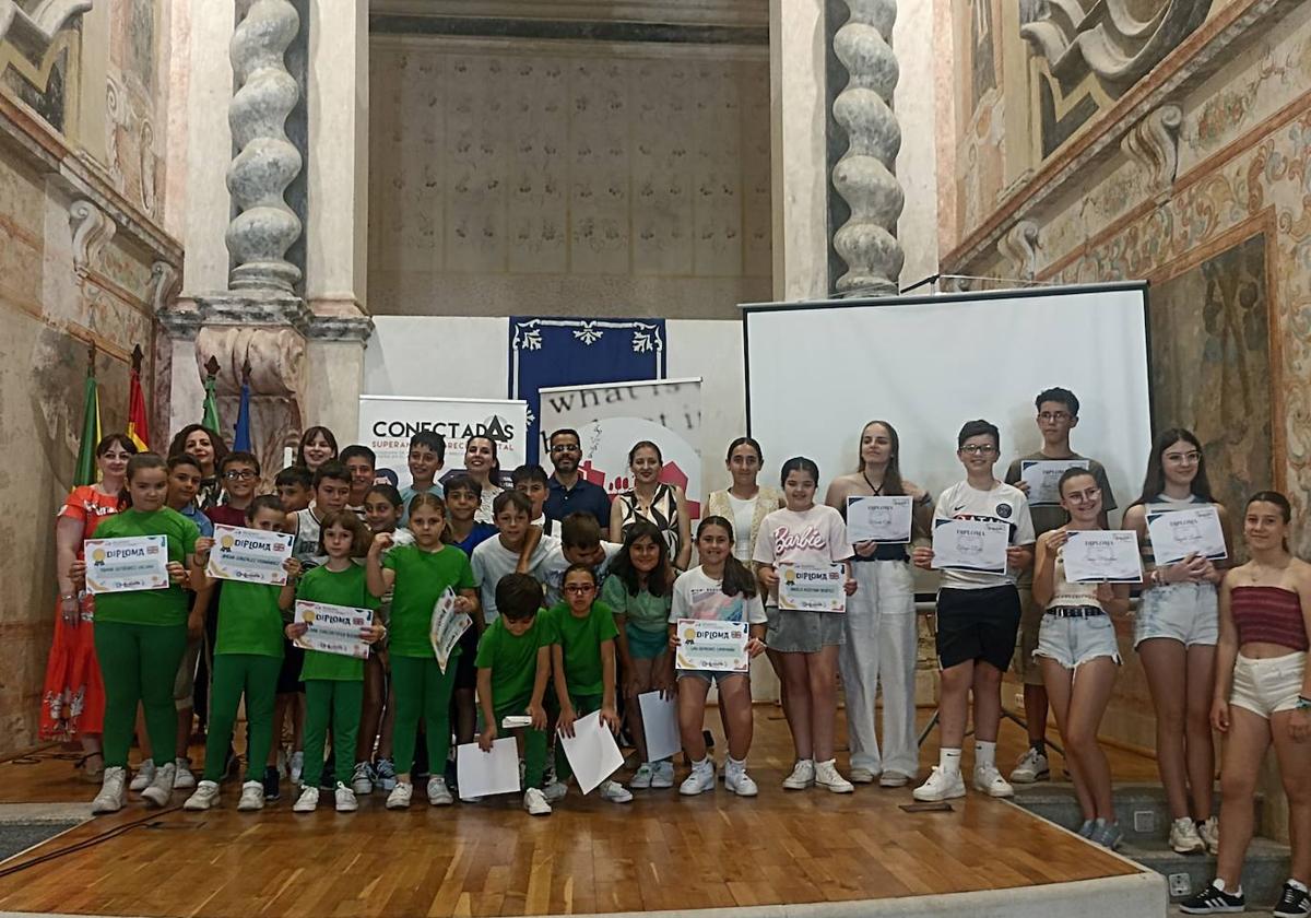 Los cursos del 'Programa Conectadas' y del Centro de Idiomas se clausuran juntos