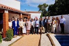 El repsidente de la Diputación ha visitado el establecimineto junto a diversas autoridades.