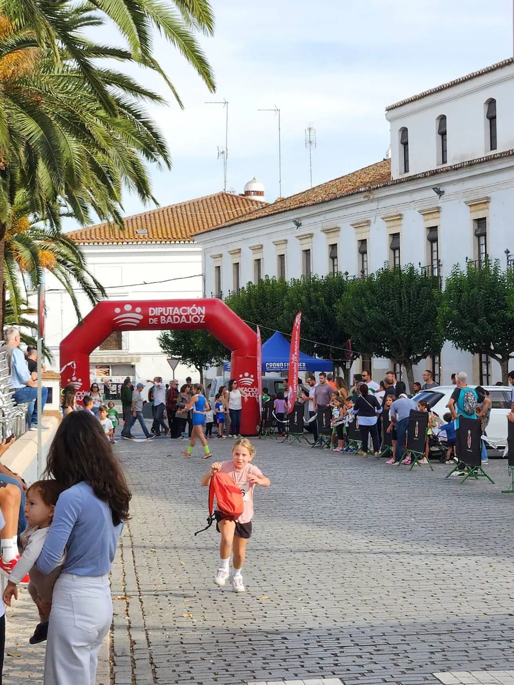 La III Carrera Popular de Olivenza reúne a corredores de toda la región