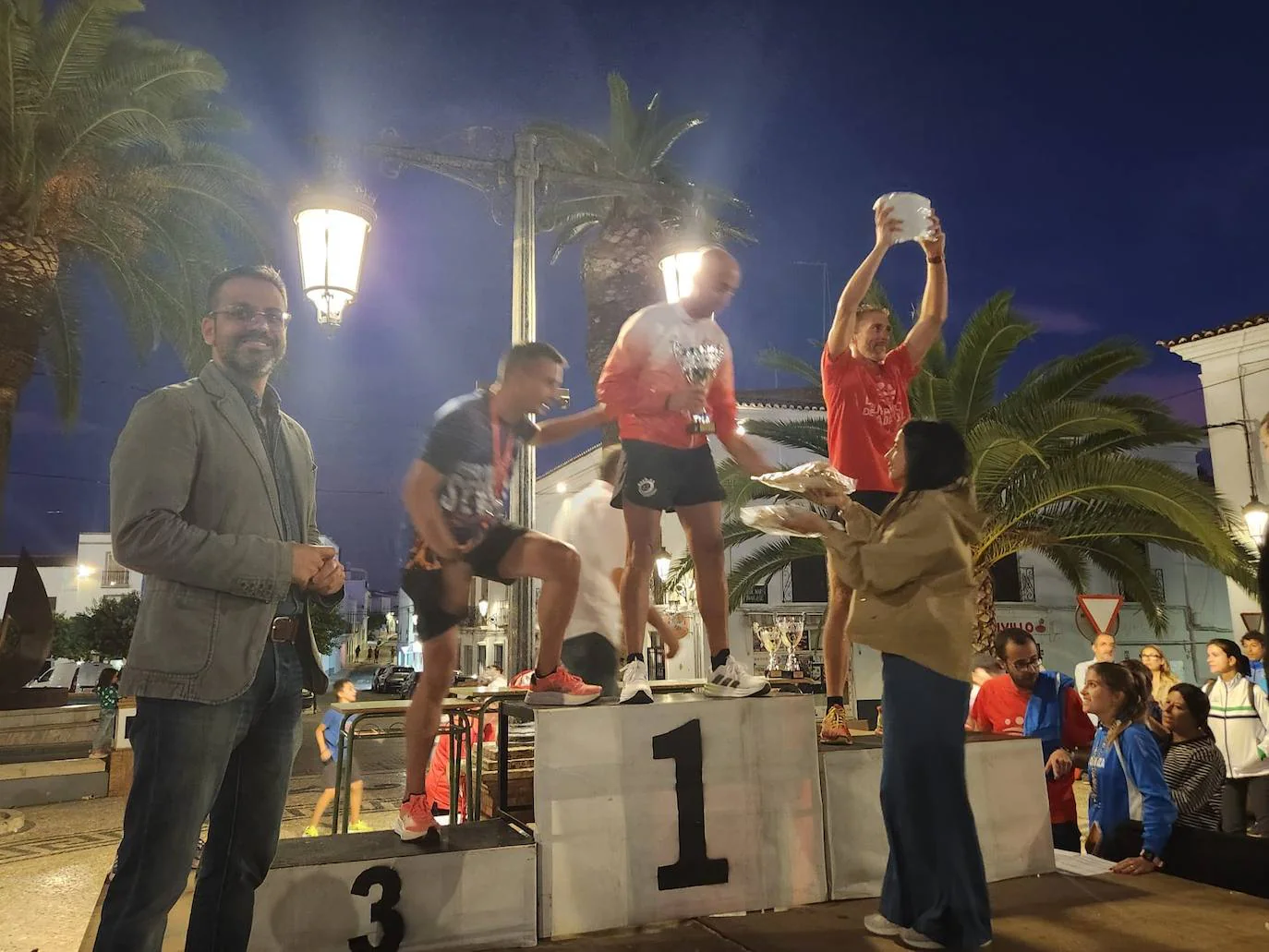 La III Carrera Popular de Olivenza reúne a corredores de toda la región