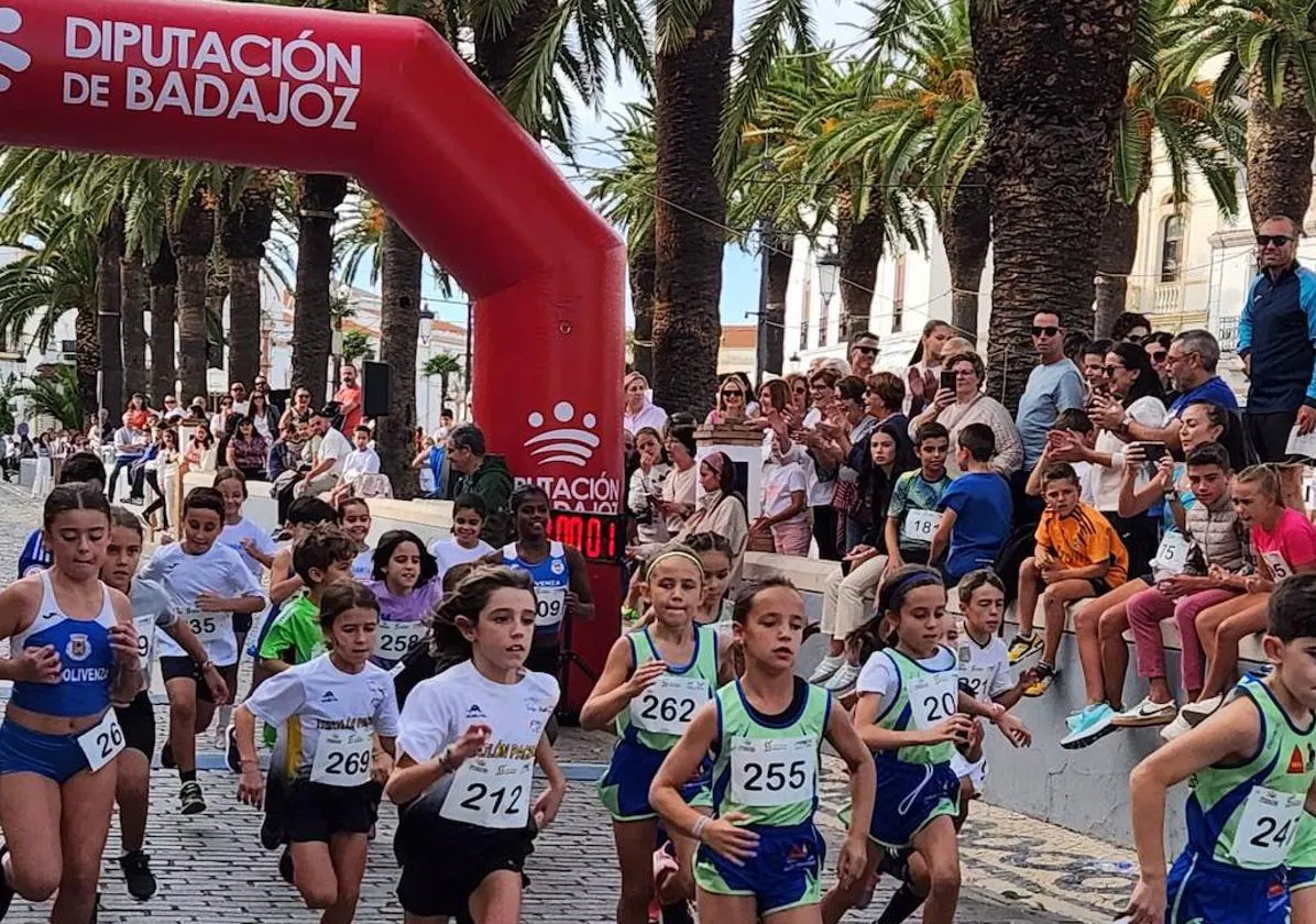 La III Carrera Popular de Olivenza reúne a corredores de toda la región