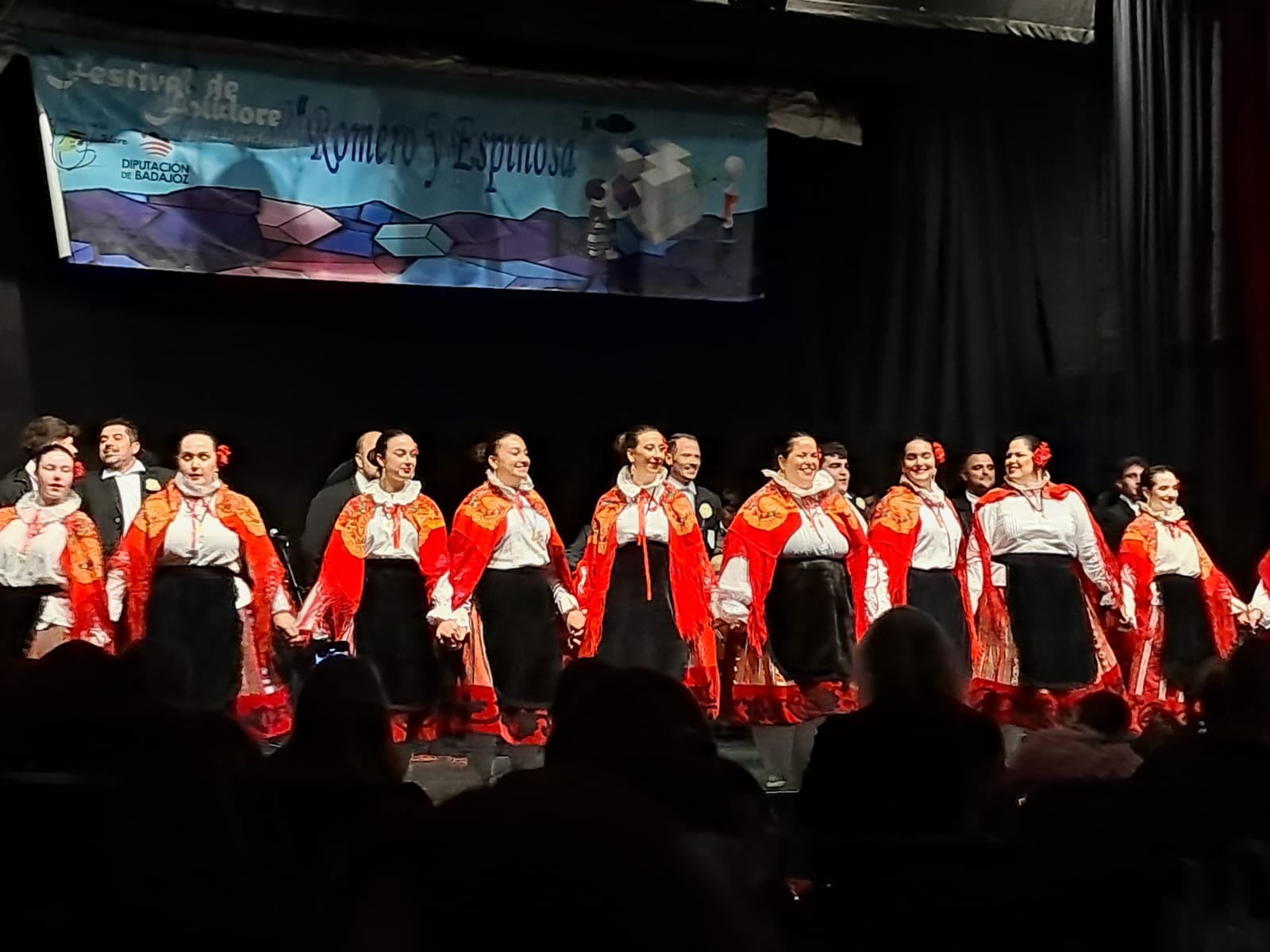 Lo mejor del folclore regional se reunió en el Festival para la Inclusión 'Romero y Espinosa'