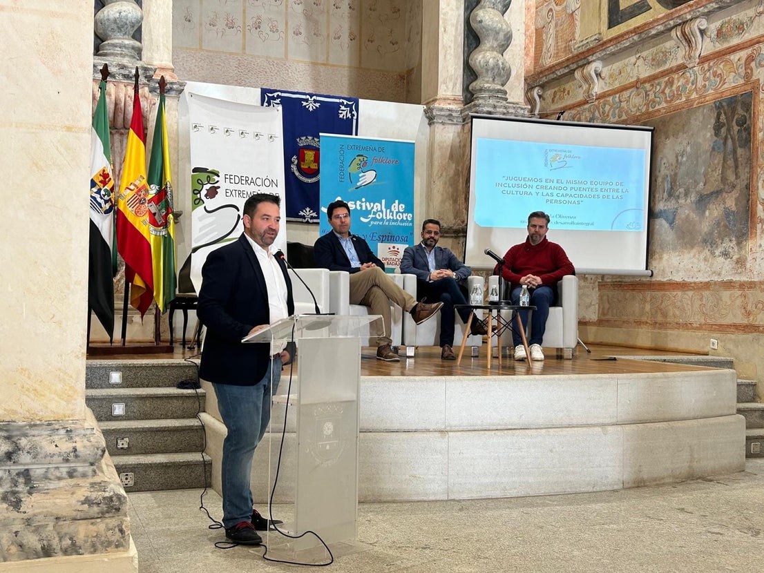 Lo mejor del folclore regional se reunió en el Festival para la Inclusión 'Romero y Espinosa'