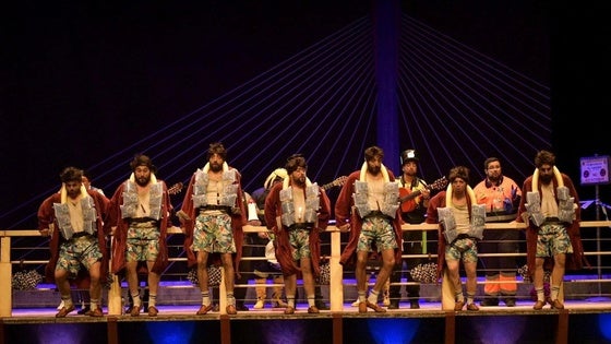 La murga Los Camballotas pasan de fase y abren las actuaciones de la semifinal