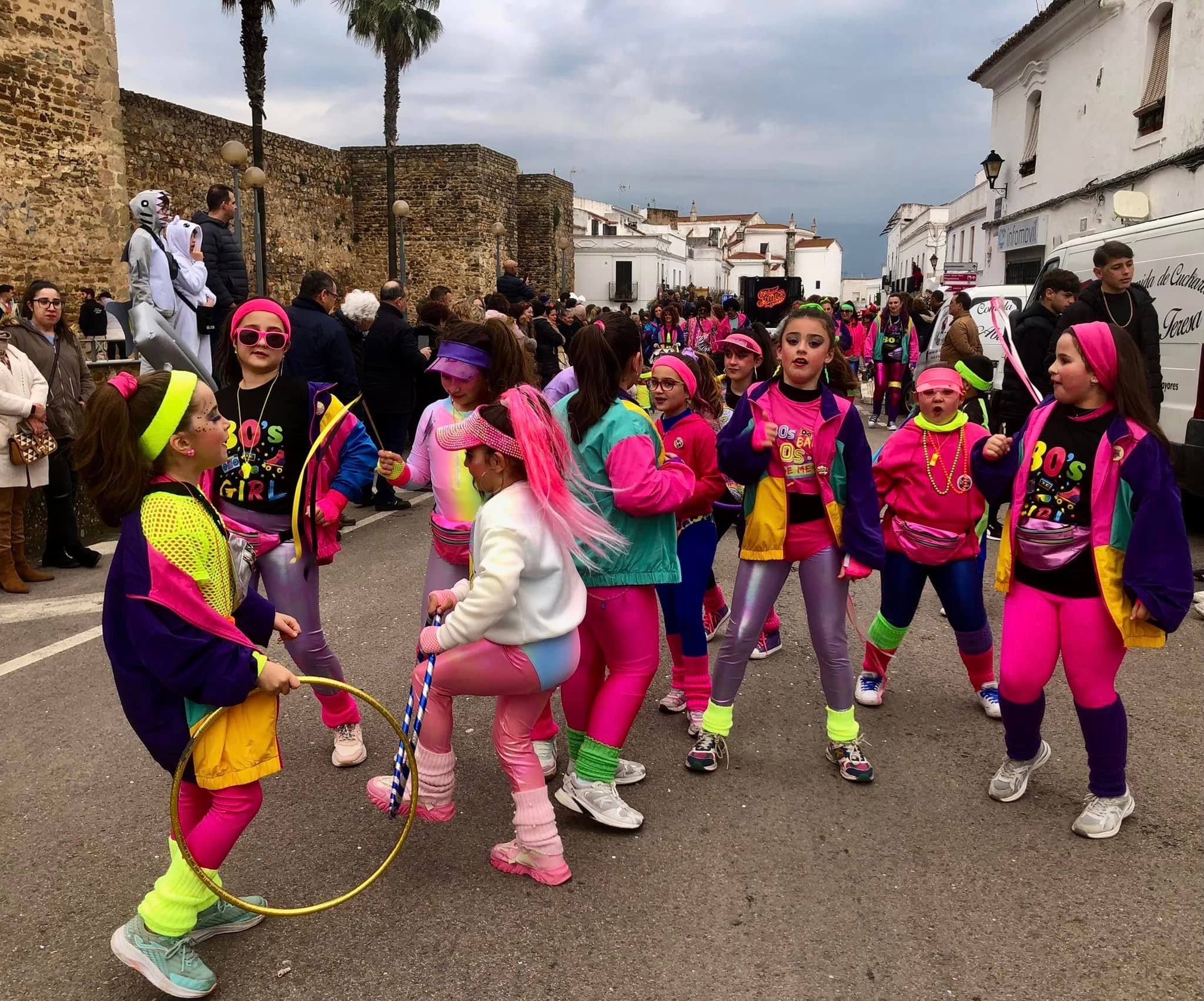 El mal tiempo no consiguió disminuir las ganas de carnaval de los oliventinos