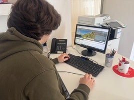 El Instituto de Alconchel y el Ayuntamiento de Olivenza firman un convenio de colaboración