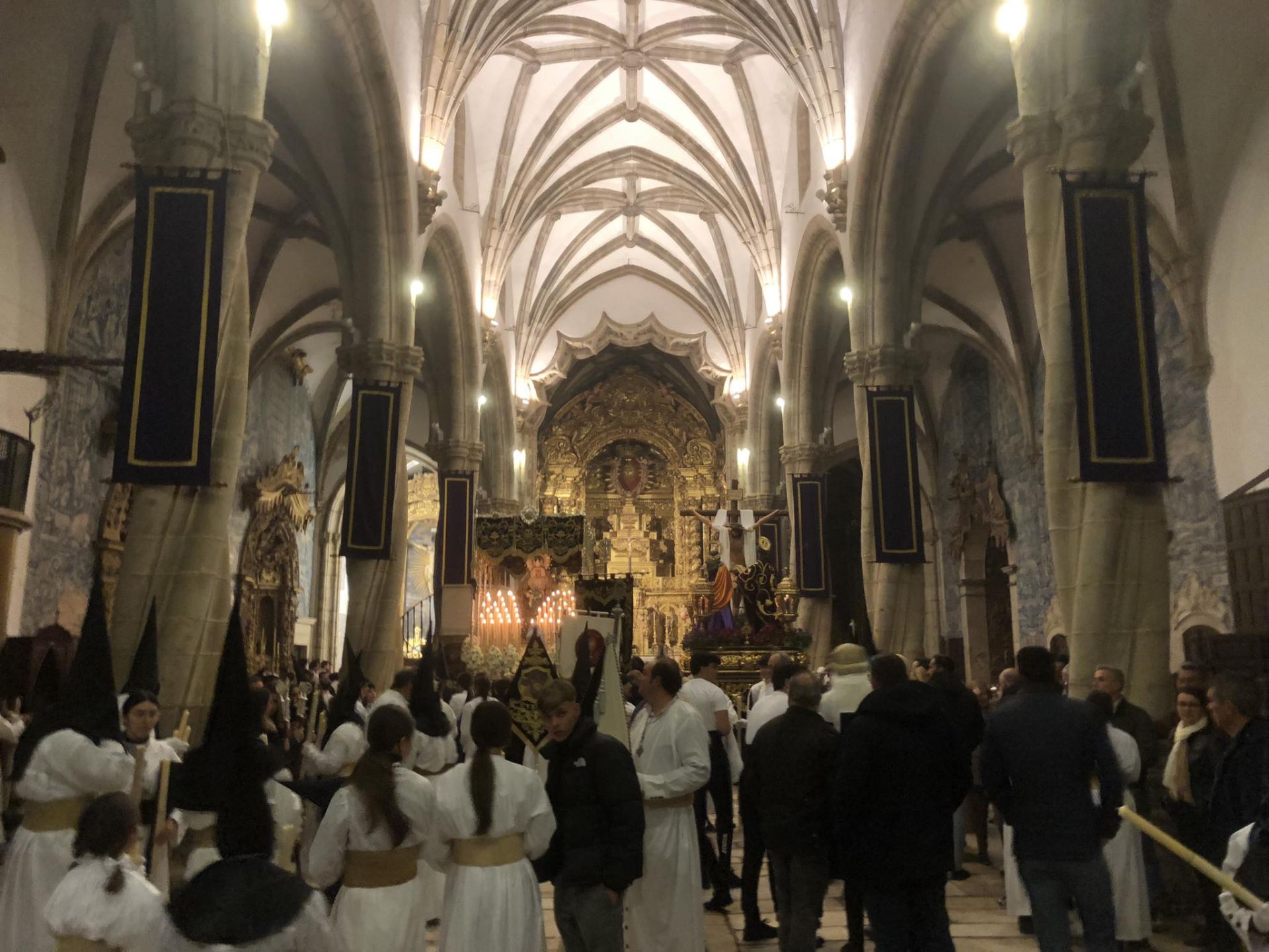 El descendimiento de Cristo marcó el jueves Santo