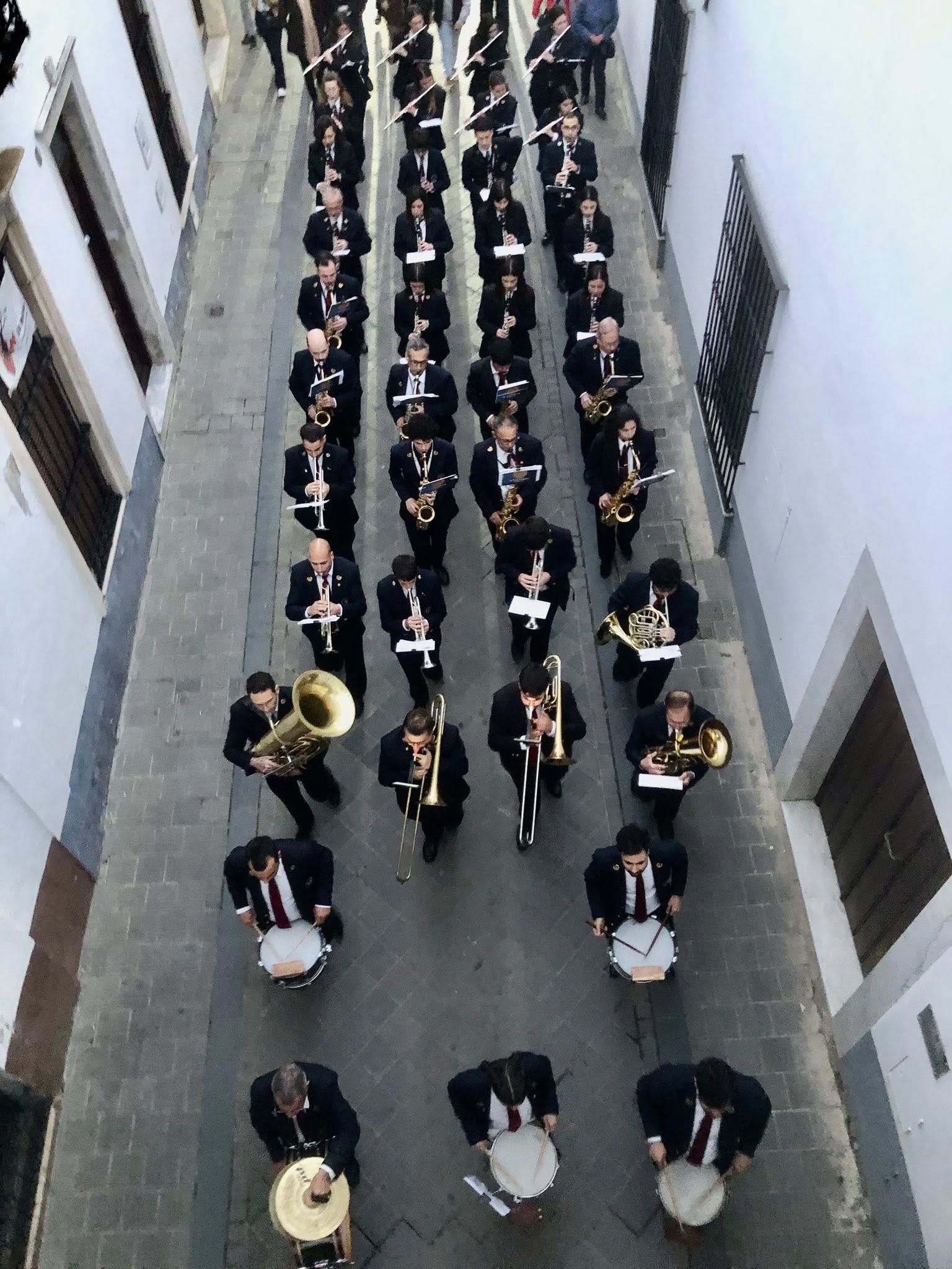 La procesión de las Banderas, única en España, volvió a recorrer Olivenza
