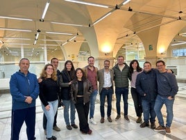 Numerosos miembros de La Filarmónica recibieron las llaves del local.