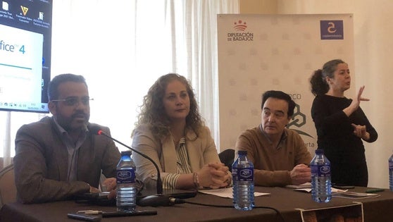 Una veintena de profesionales asisten a la jornada de 'Turismo Accesible'
