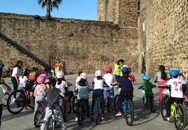 Los deportistas recorrieron el casco urbano.