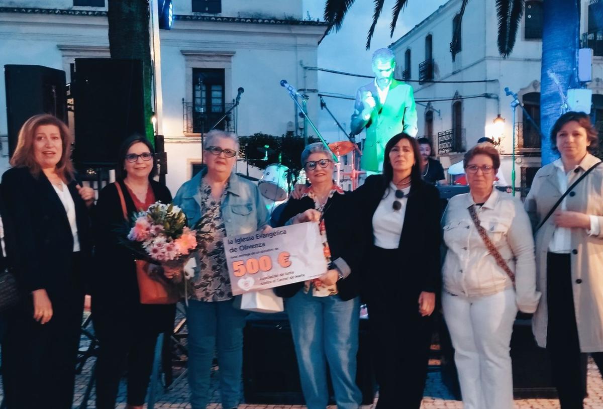 'Sonríe Olivenza' recibe 500 euros del concierto solidario de la Iglesia Evangelista
