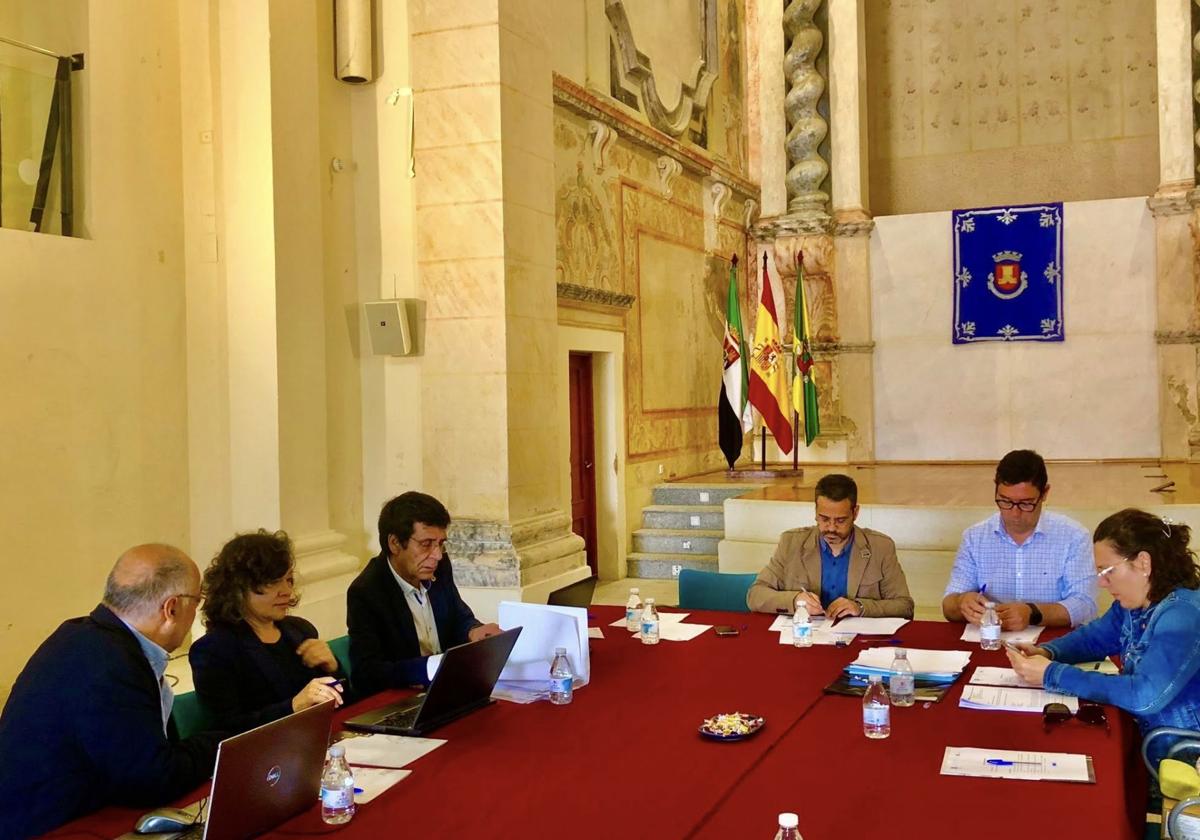 La Asociación Transfronteriza Lago Alqueva acometerá una estrategia para potenciar la innovación y el desarrollo sostenible en este entorno