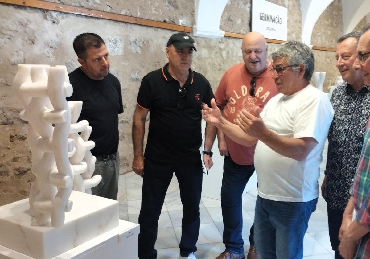 Freire en la presentación de su obra en el Meegs.