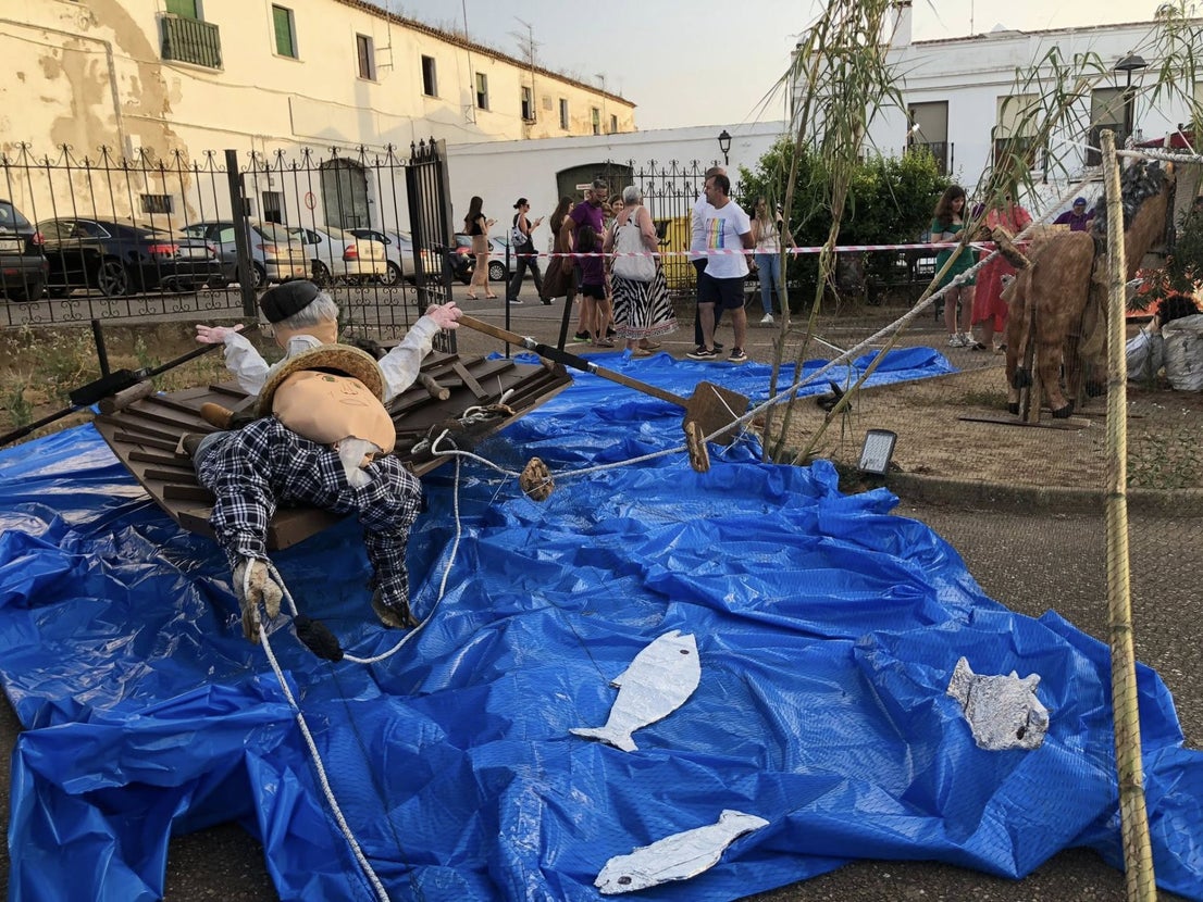 La Asociación de Costaleros 'Los Obreros' gana el concurso de Muñecas de San Juan con 'Lembranças'
