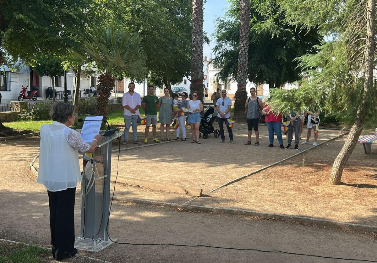 El parque de la Diversidad acogió la lectura del manifiesto y el homenaje a Zerolo.