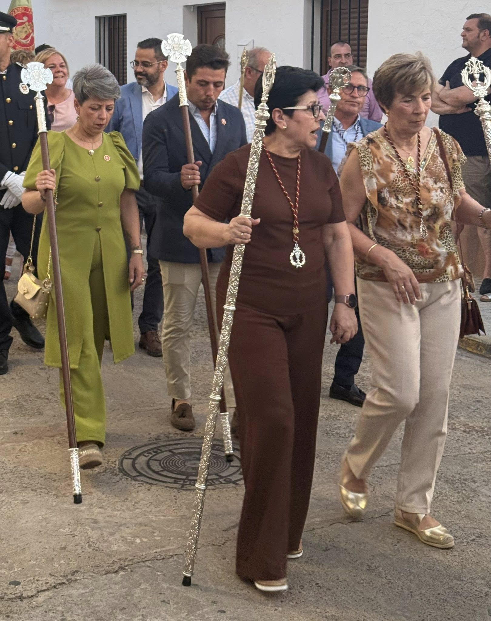 El Sagrado Corazón vuelve a procesionar por las calles de su barriada