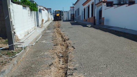 Comienzan las obras de saneamiento en la calle Sierra de San Amaro