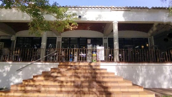 Abierto el proceso de licitación para el bar de la piscina municipal