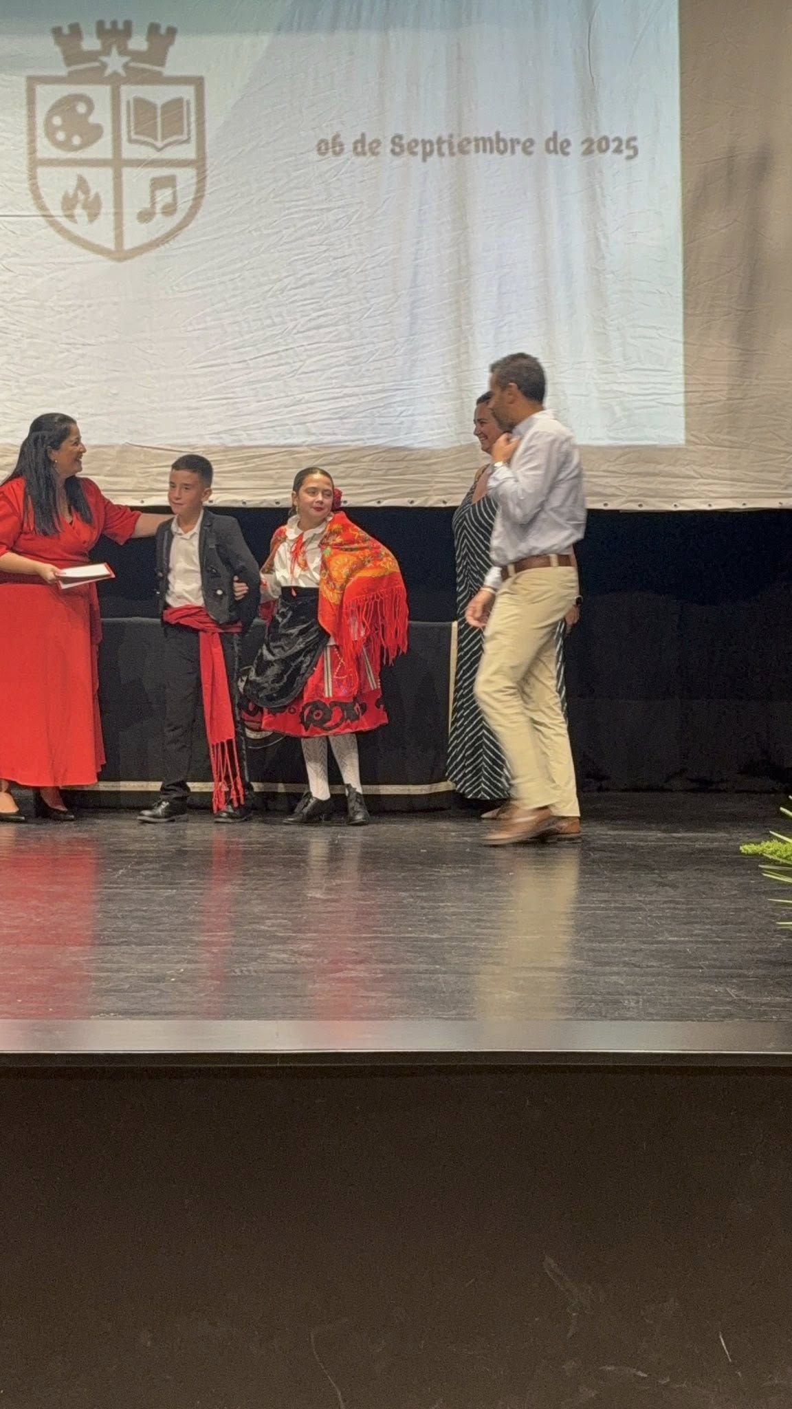 Siete vecinos, un restaurante, Flaméncoli y 'La Encina' premiados en la II Gala del Talento Oliventino