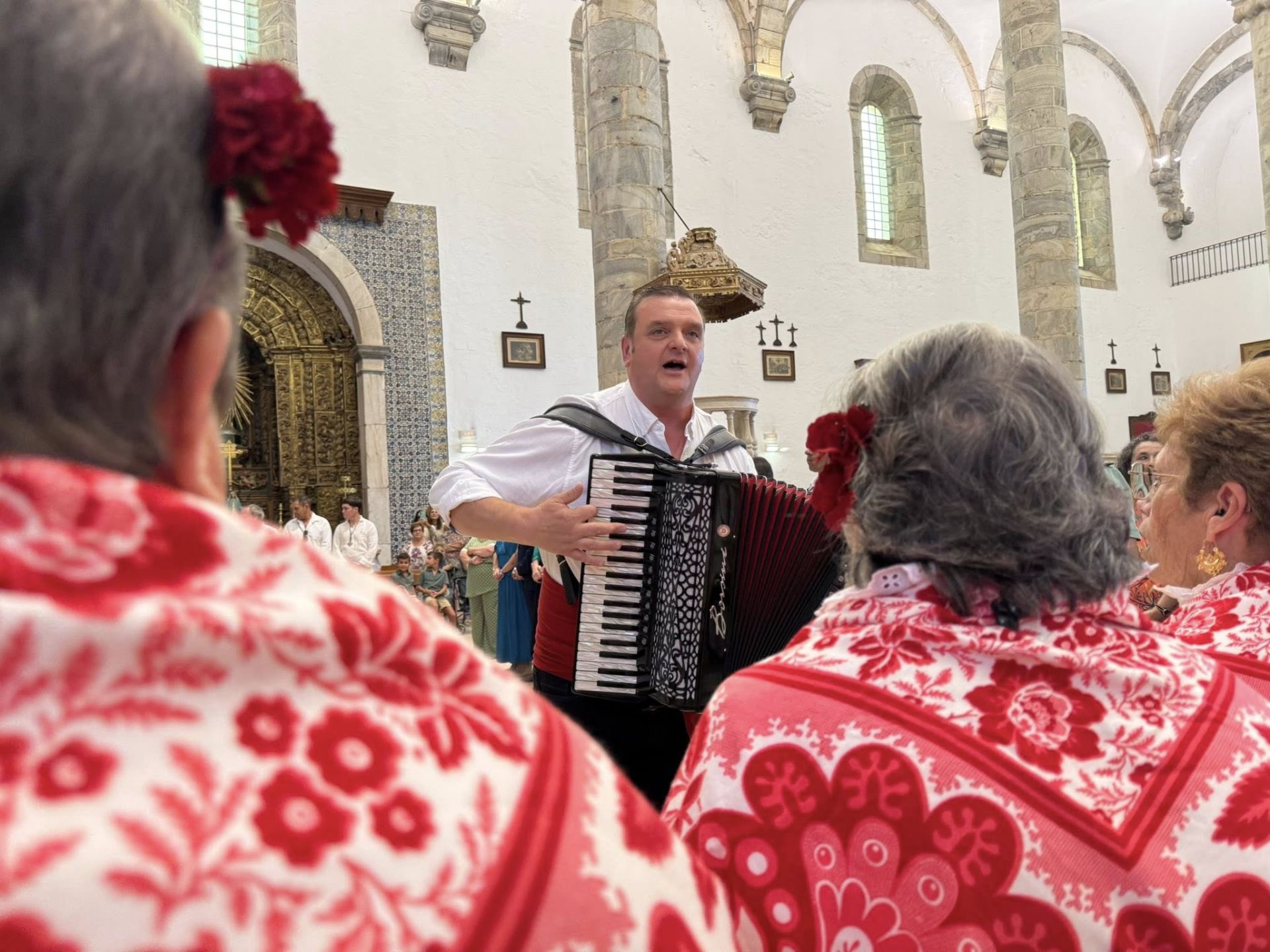 La procesión de la Virgen de Guadalupe marcó el Día de Extremadura