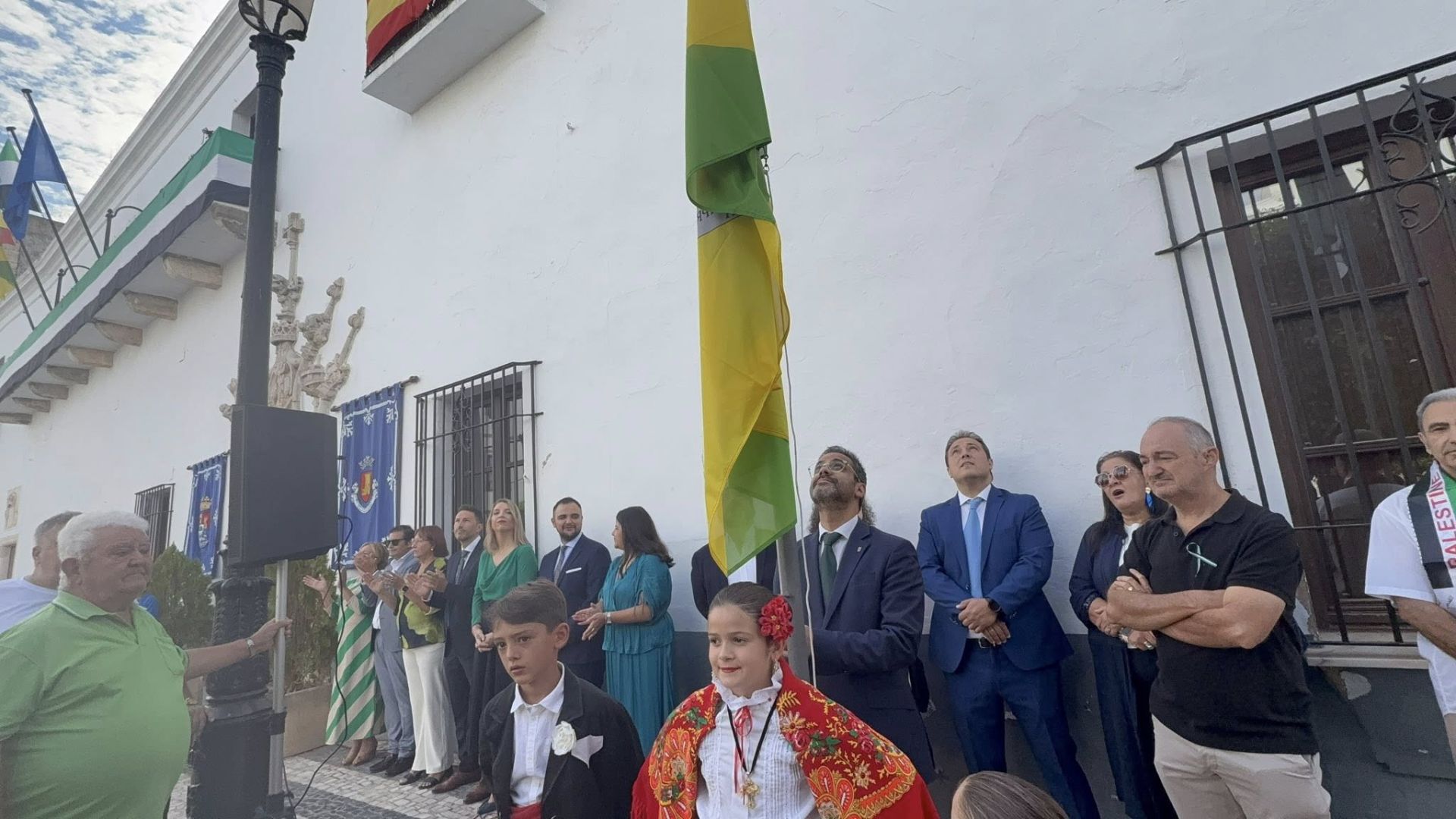 La procesión de la Virgen de Guadalupe marcó el Día de Extremadura