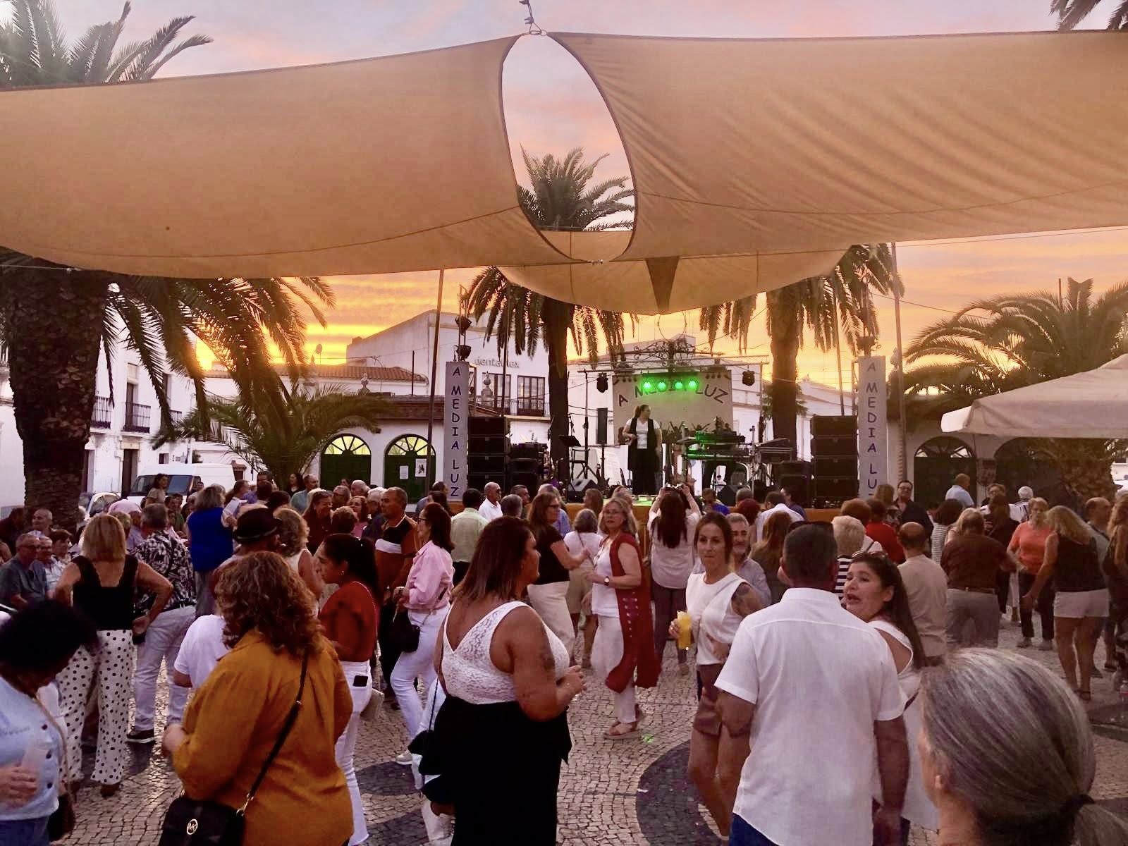 La procesión de la Virgen de Guadalupe marcó el Día de Extremadura