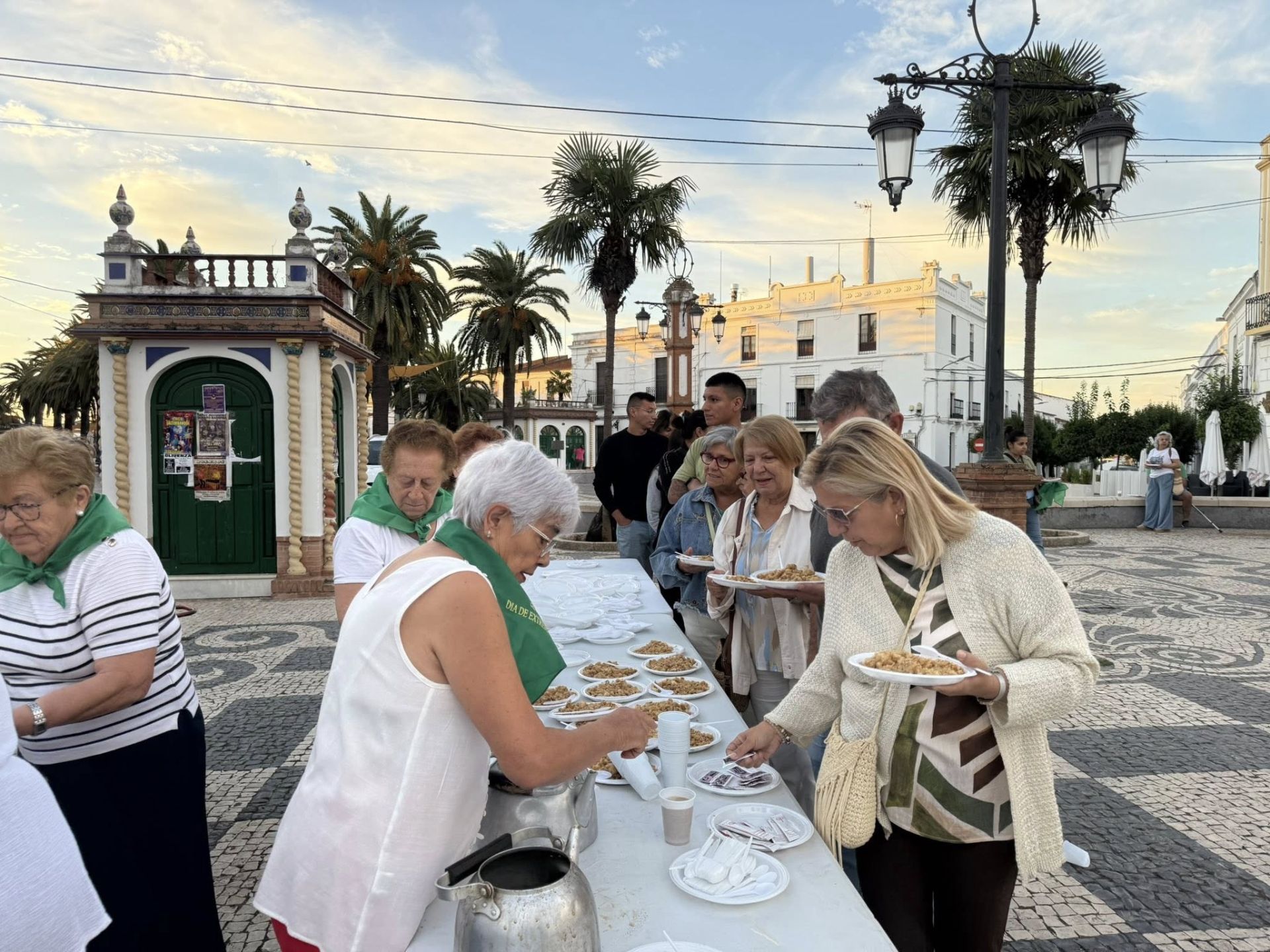 La procesión de la Virgen de Guadalupe marcó el Día de Extremadura