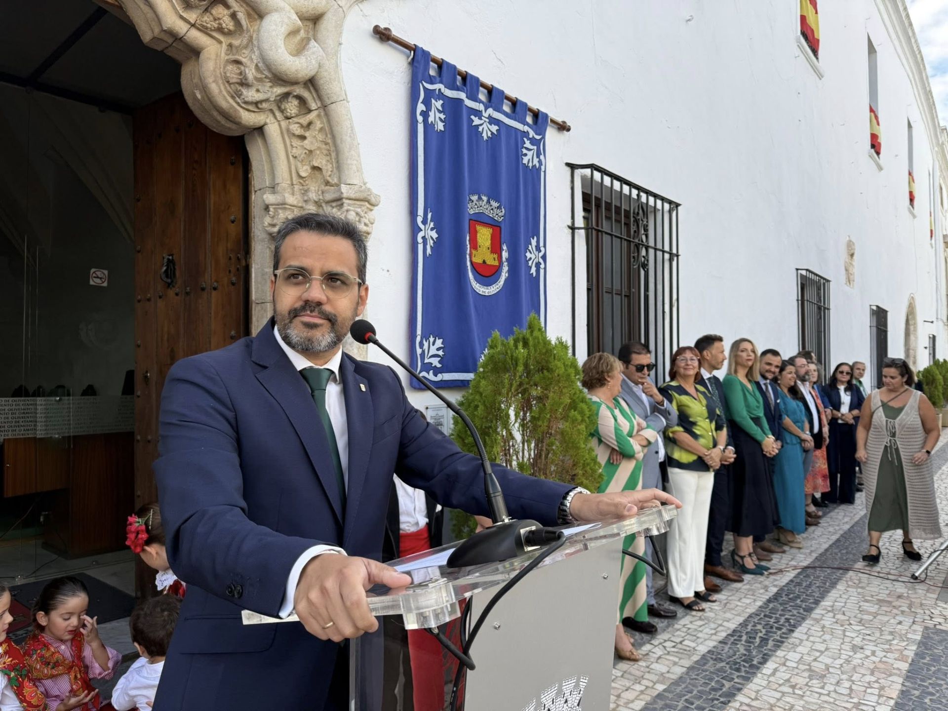 La procesión de la Virgen de Guadalupe marcó el Día de Extremadura