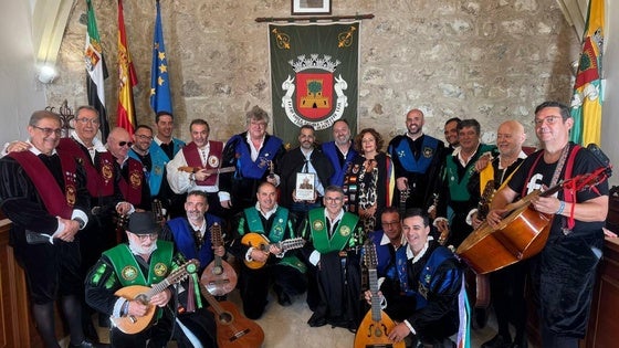 200 tunos tomaron las calles de Olivenza con su alegría característica