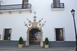 Fachada del Consistorio oliventino.