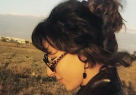 La artista Carmen Mira.