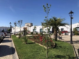 El Ayuntamiento pide precaución a los vecinos ante la aplicación de herbicidas en zonas verdes