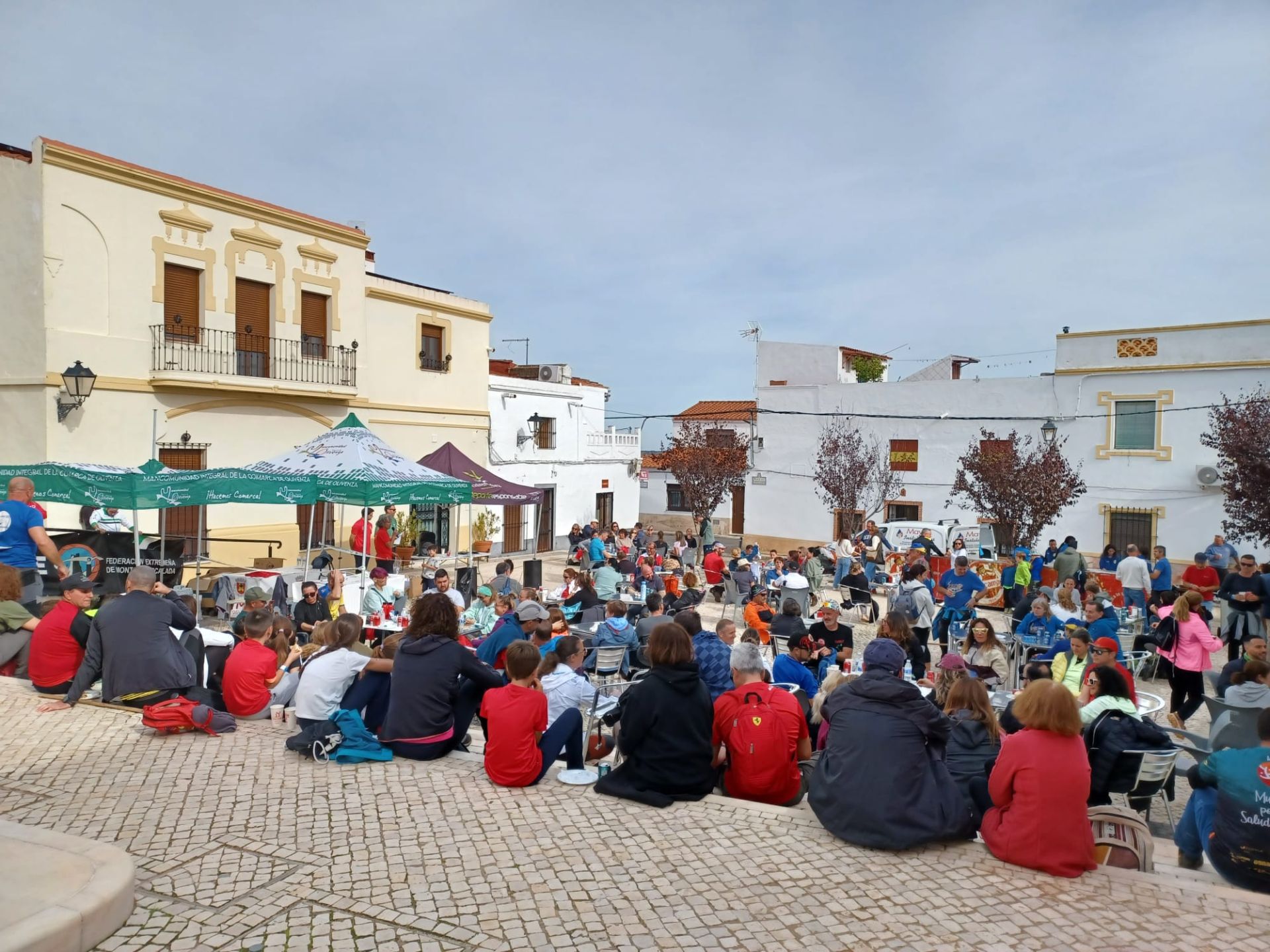 Más de doscientos senderistas disfrutaron la II Ruta de Al(M)or por la Sierra de Alor
