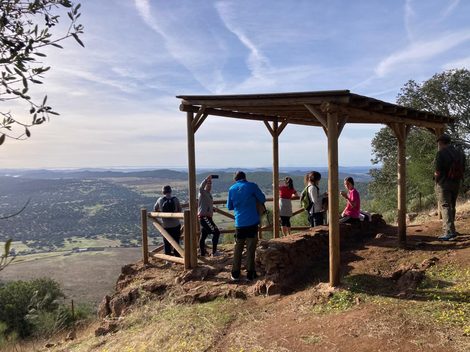 Más de doscientos senderistas disfrutaron la II Ruta de Al(M)or por la Sierra de Alor