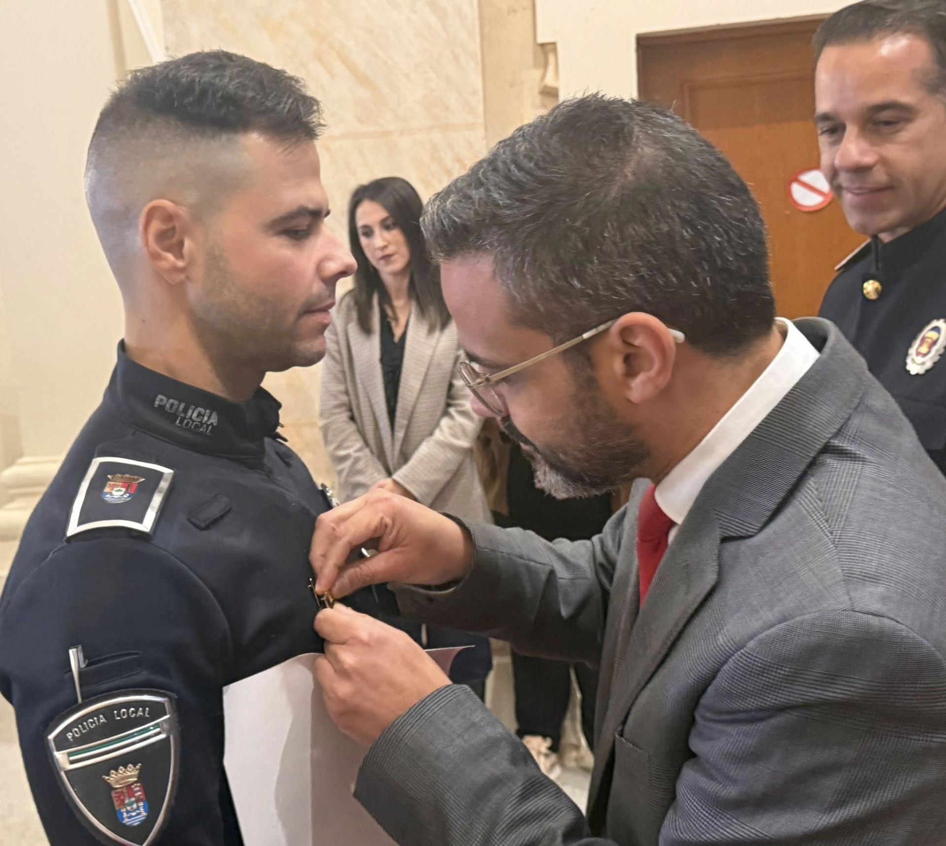 Entregadas 33 distinciones en la conmemoración del V Día de la Policía Local de Olivenza