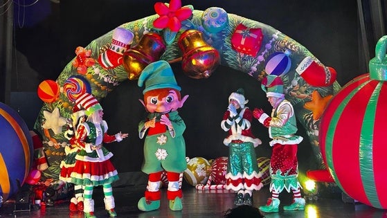 Rotundo éxito del espectáculo 'Baila la Navidad' en la Casa de la Cultura