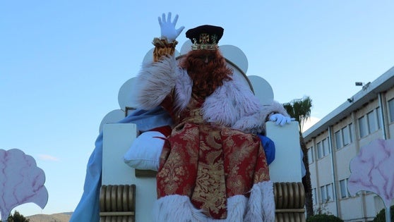 Los Reyes Magos llegan a Olivenza con su gran cabalgata